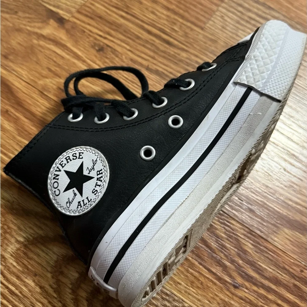 Converse level up
